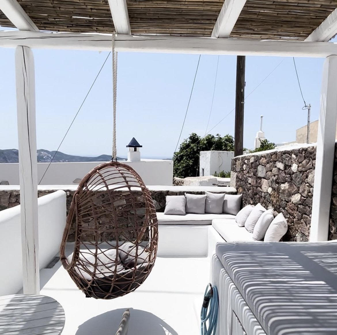 Plaka Suites: Un’incantevole casa tra lusso e tradizione a Milos